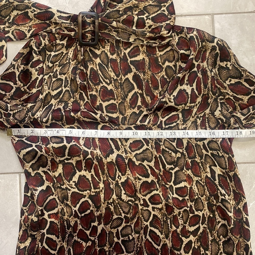 ZARA Animal Print Flowy V-Neck with Neck Tie - Picture 13 of 15